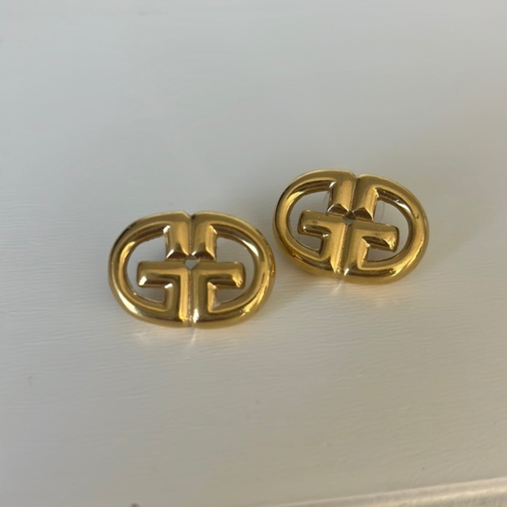 GIVENCHY VINTAGE EARRINGS‎